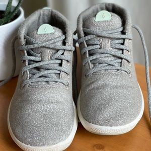 EUC Women’s Runner-up Mizzle - Size 8